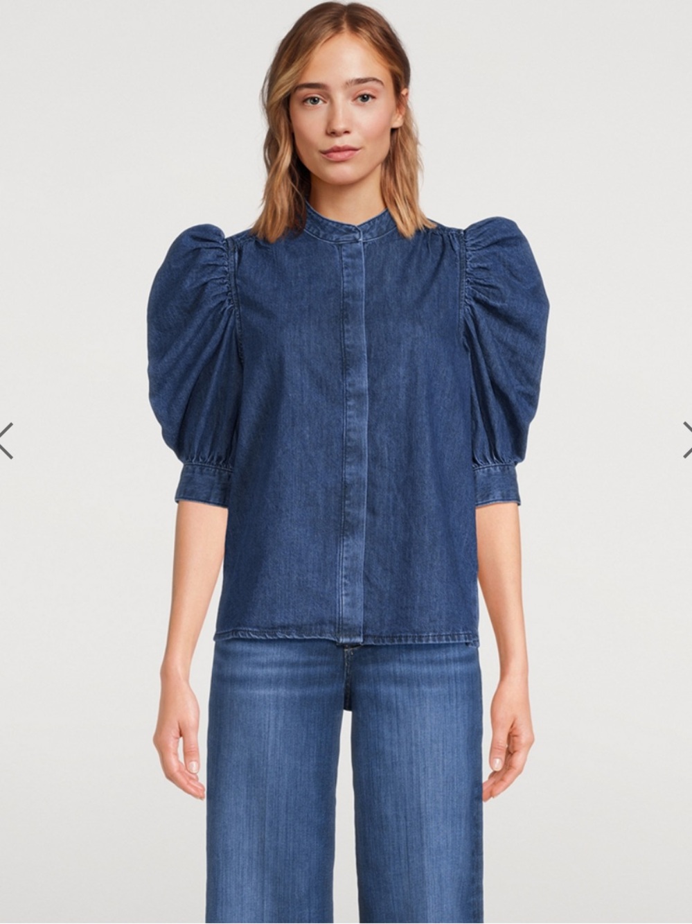 FRAME $390
Gillian Short-Sleeve Denim Shirt